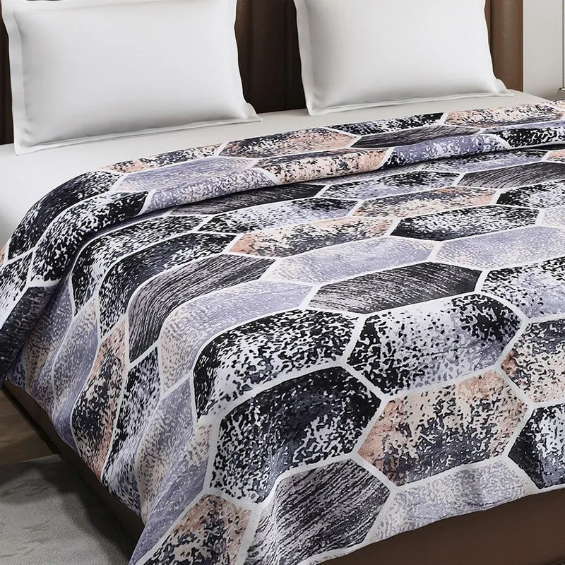 Monte Carlo Artnova Printed Polyester Blanket (Multicolor) - 300 GSM media 5