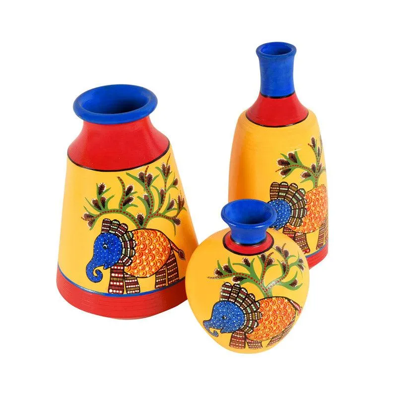 Indulkant Terracotta Vase - Three Piece Set media 3