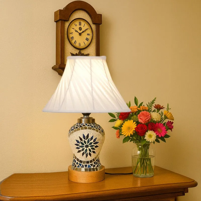 Floranira I Pleated Wooden Table Lamp - Multicolor media 3
