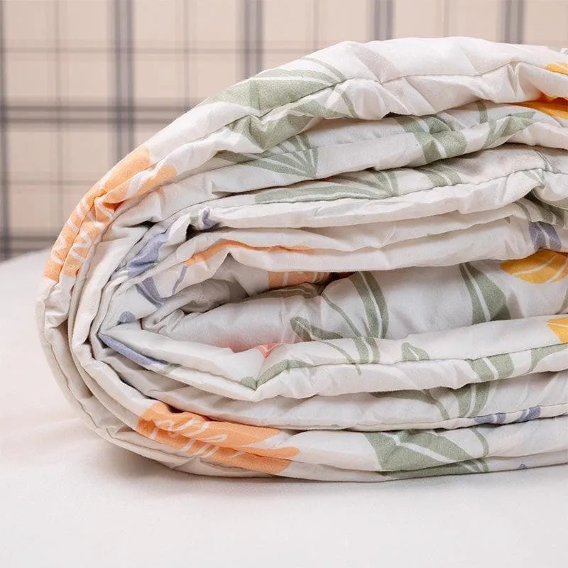 Floral Funfair Glace Cotton Comforter - 120 GSM media 4