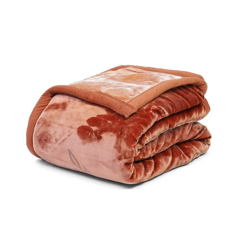 Monte Carlo Crimson Whisper Blanket (Brown) - 950 GSM media 5
