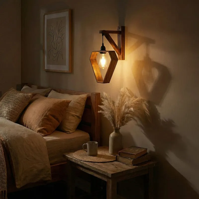 GeoHeart Wooden Wall Lamp - Brown media 3