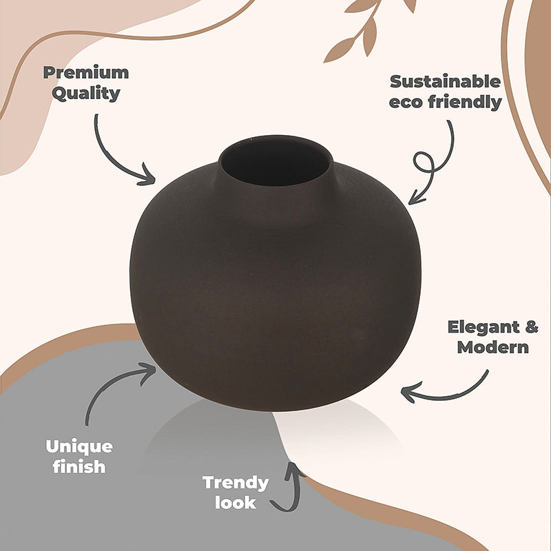 Alexei Metal Vase - Black media 5