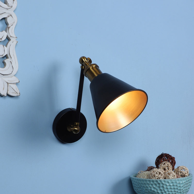 Isles Iron Wall Lamp