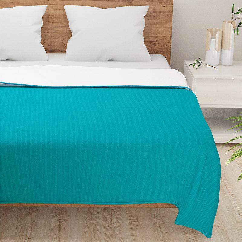 Swayam Zinni Solid Cotton Dohar (Green) - 110 GSM media 3