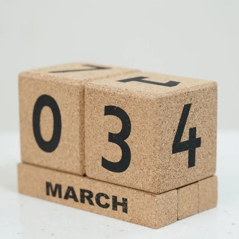 NovaCraft Calendar Showpiece media 3