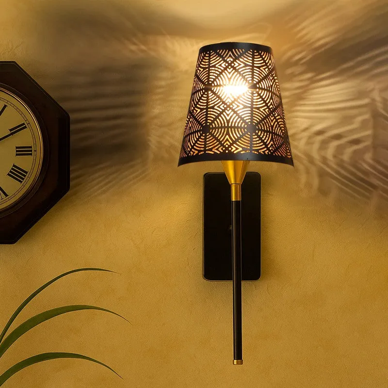Tyvora Metal Wall Lamp media 4