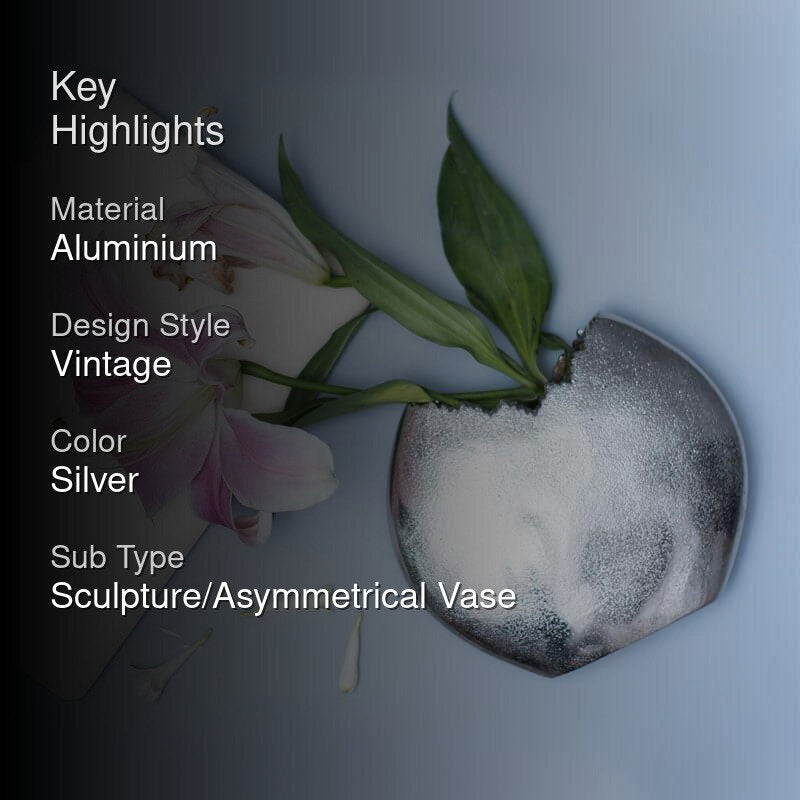 Silver Hilta Vase media 2