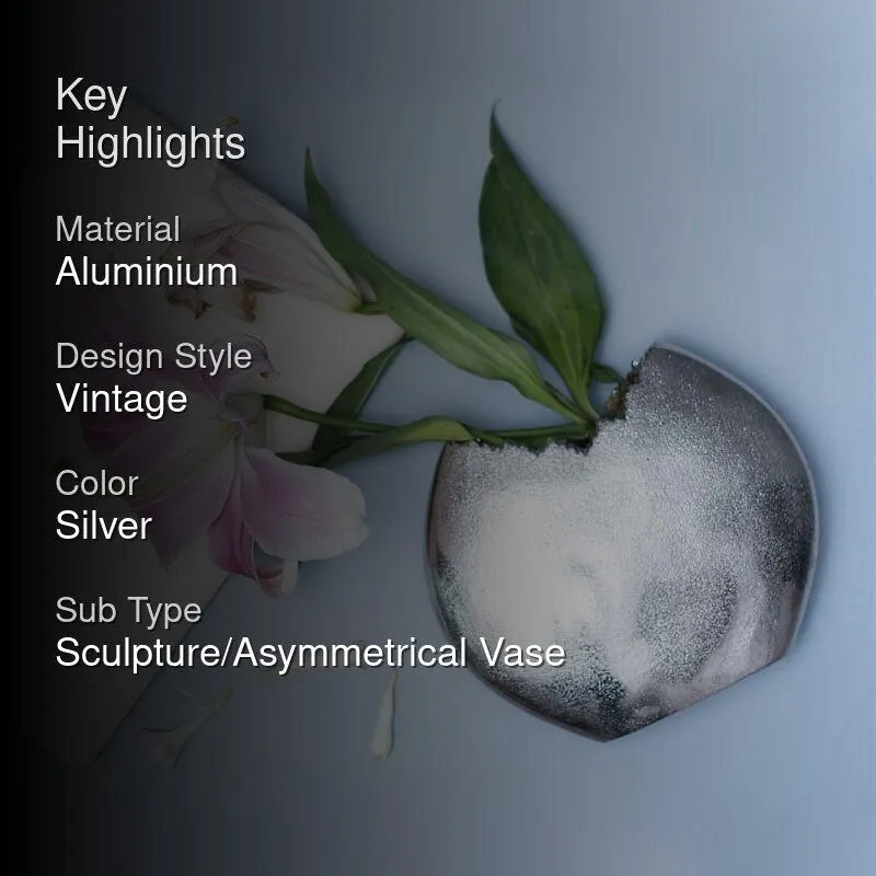 Silver Hilta Vase media 2