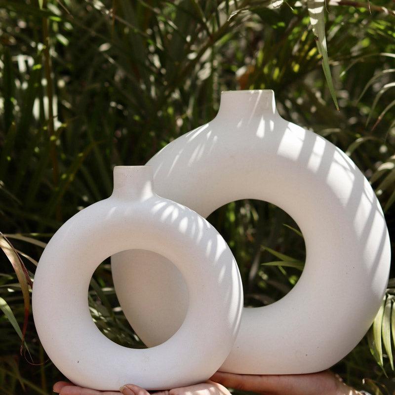 Donut Dalo Vase (White) - Set Of Two media 5