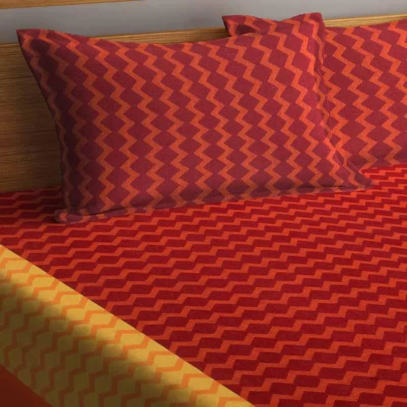 Wiggly Zig-Zag Bedcover media 5