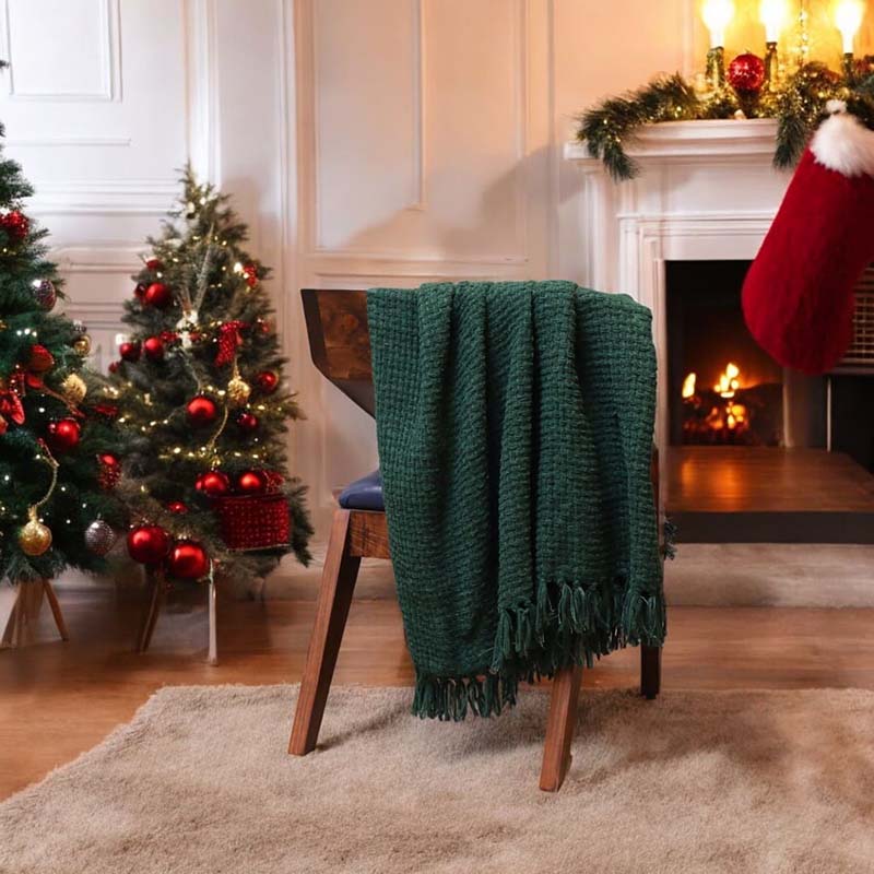 Mistletoe Moments Cotton Throw media 4