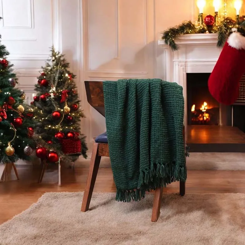 Mistletoe Moments Cotton Throw media 4