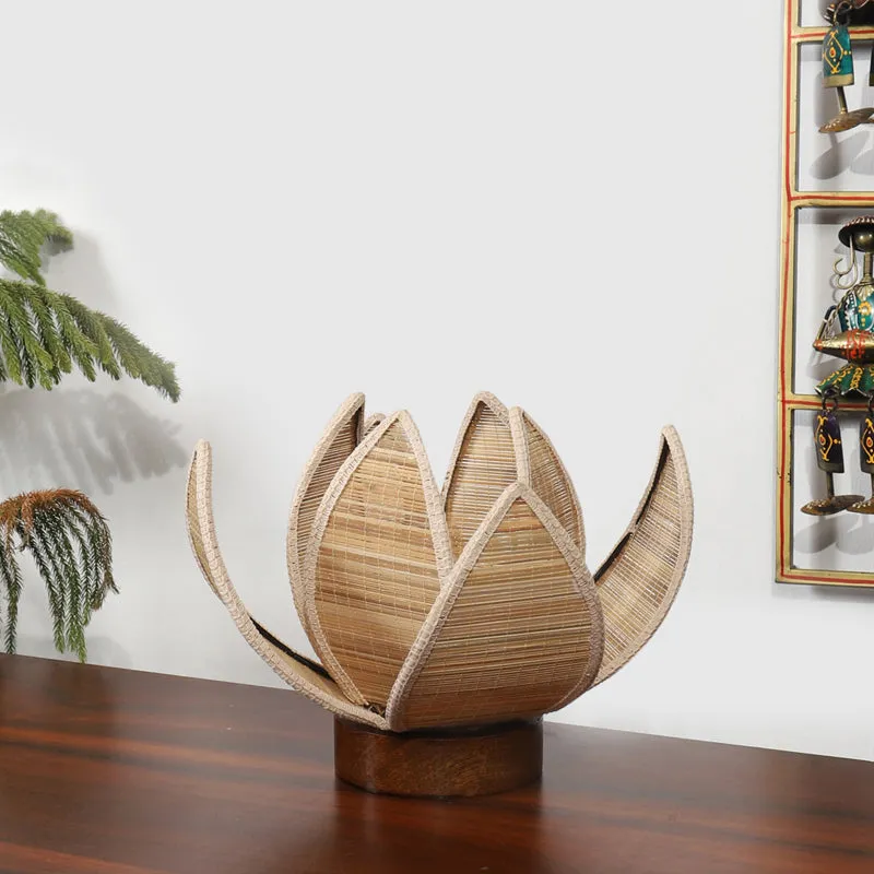 Aurelix Bamboo Rose Table Lamp - Beige media 3