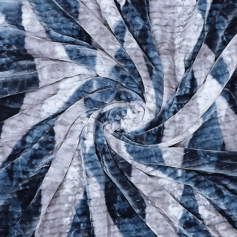 Monte Carlo Mystic Angles Blanket (Blue)- 950 GSM media 7