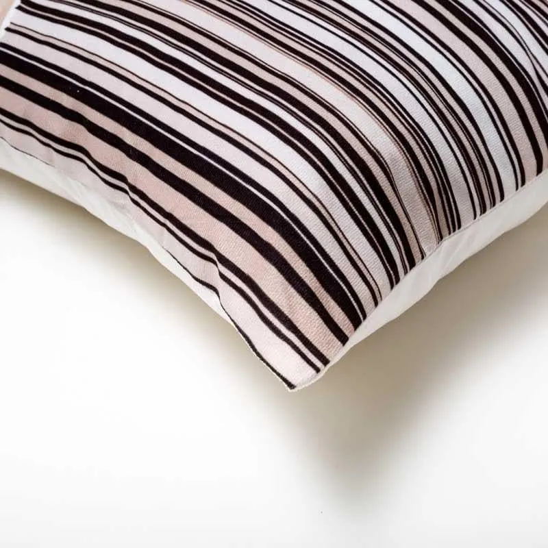 Colourblocked Printed Cushion Cover media 4