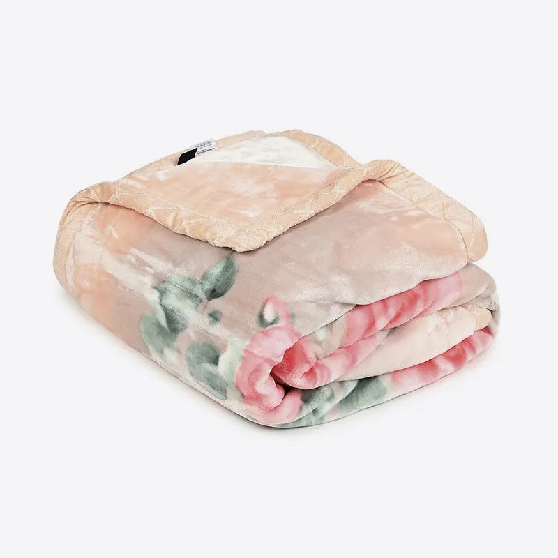 Monte Carlo Petal Dreamscape Blanket (Peach) - 871 GSM media 5