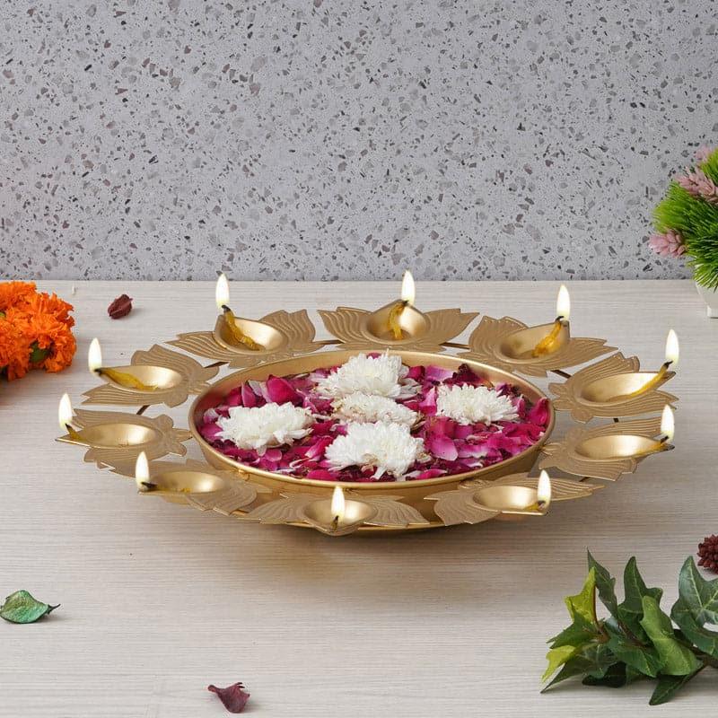 Sarvam Urli With Diya