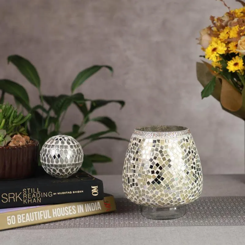 Astrea Candle Holder media 3
