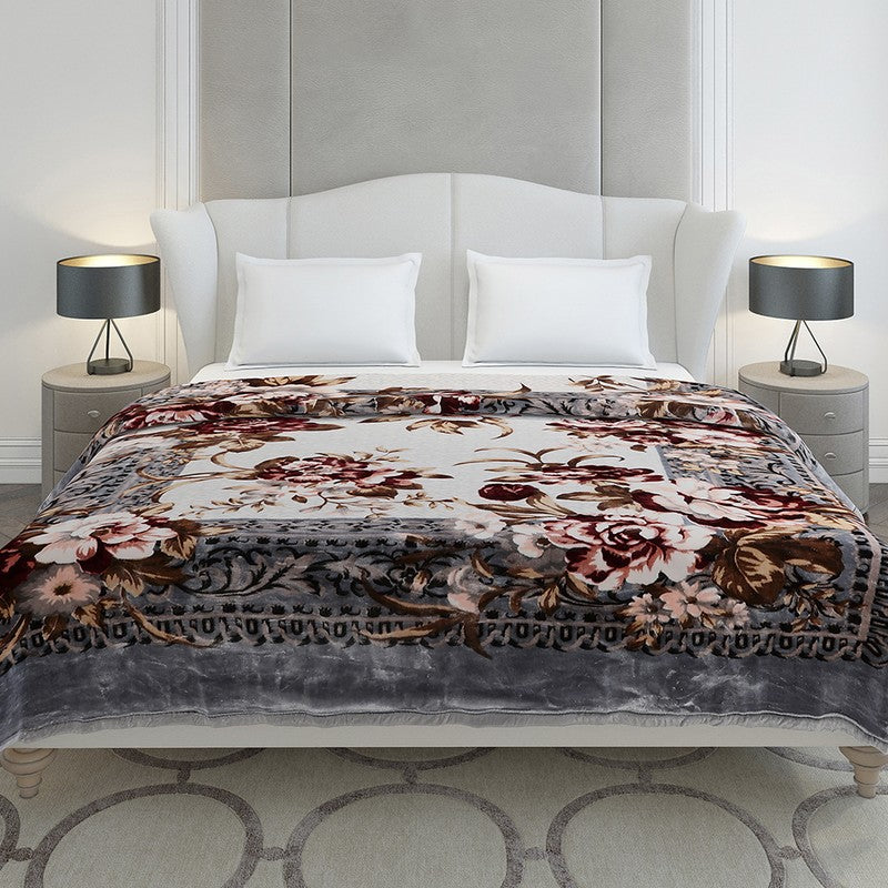 Monte Carlo Floral Elegance Blanket - 1042 GSM media 3