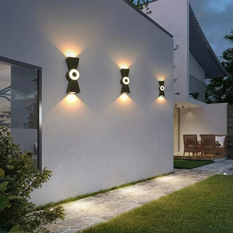 Hourglass Metal Wall Lamp media 5