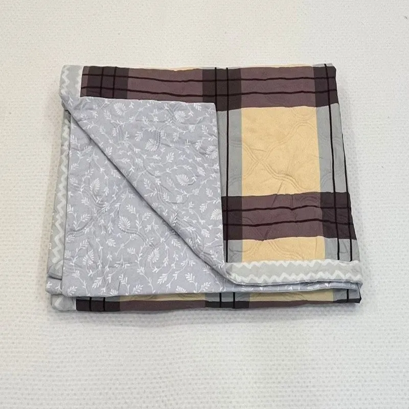 Cozy Checks Cotton Comforters - 300 GSM media 5