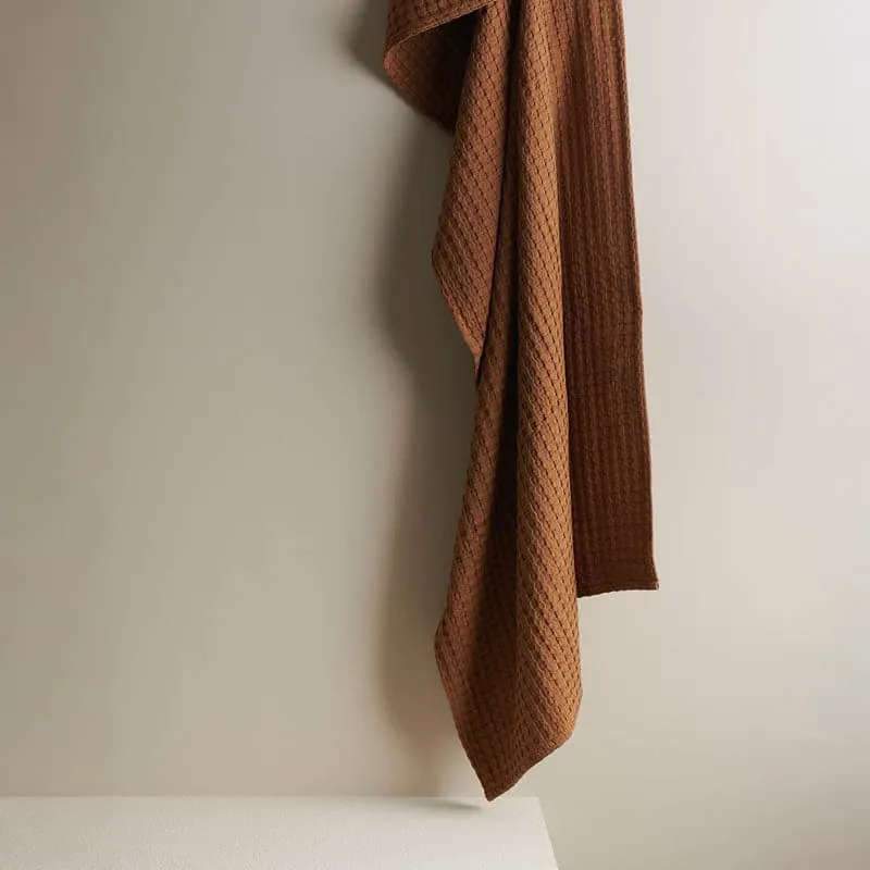 Beehive Bamboo Textured Waffle Bath Towel - Brown media 1