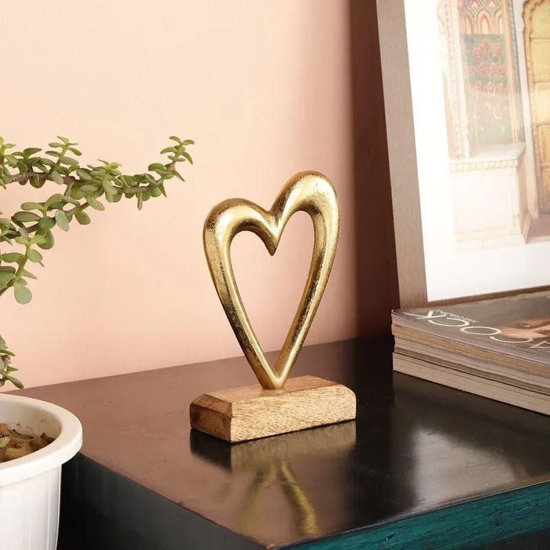 Heart Halo Showpiece - Gold media 1