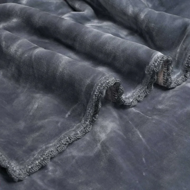 Singu Polyester Solid Blanket - Grey media 4