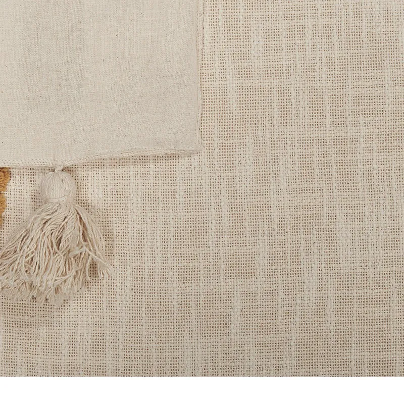 Tuft Arc Tufted Cotton Throw media 4