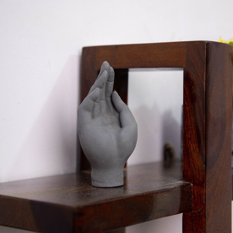 Praying Hand Showpiece