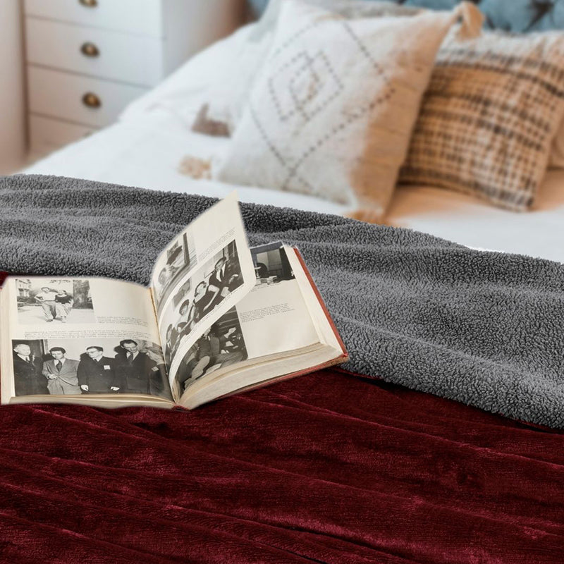 Casselle Reversible Blanket - Maroon media 3