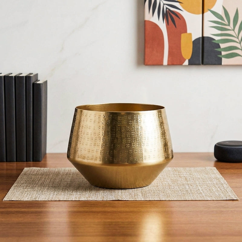 Bruda Metal Planter