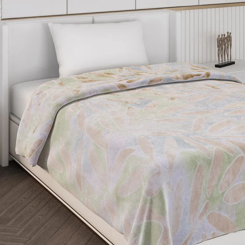 Monte Carlo Whispering Meadows Blanket - 600 GSM media 5