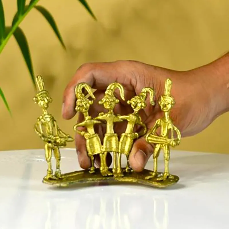 Folk Power Showpiece media 5
