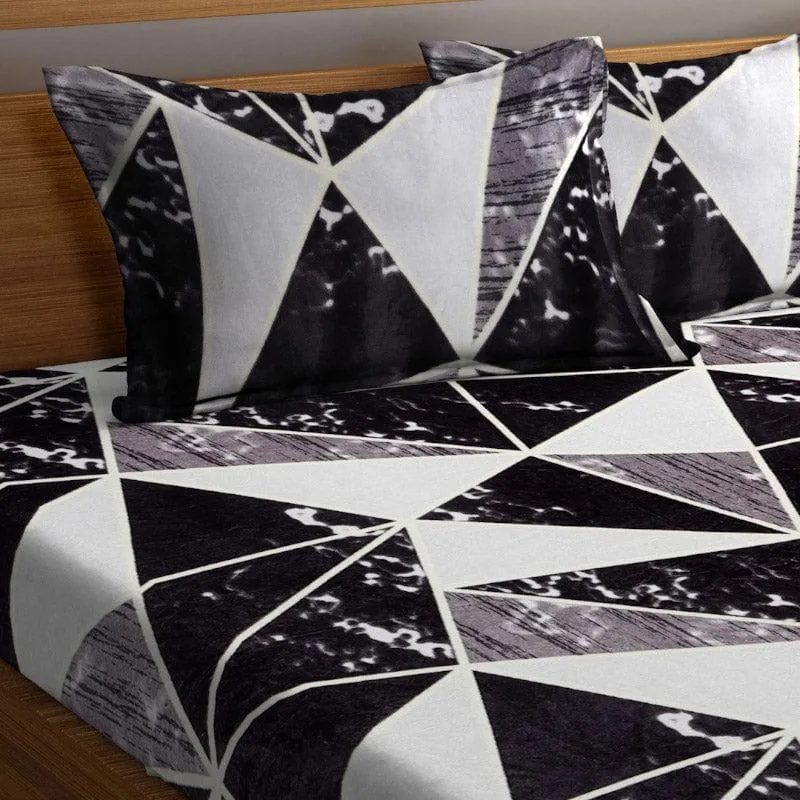 Geometric Gala Warm Bedsheet - 150 GSM media 4
