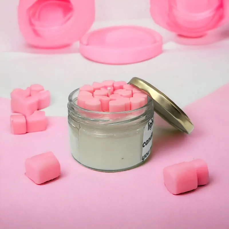 Sasha Cinnamon Scented Candle media 4