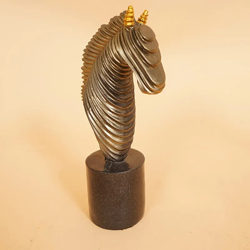 Golden Horse Head Decorative Showpiece media 6