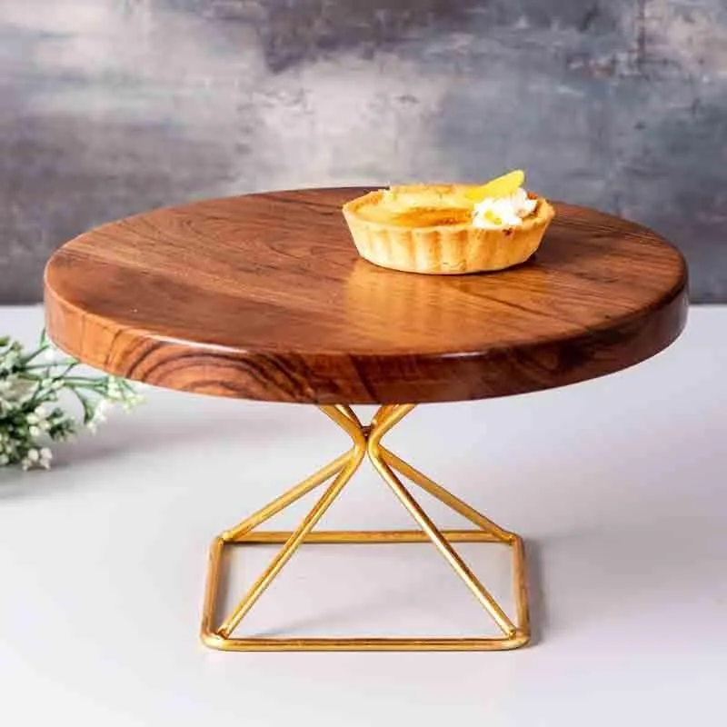 Daman Cake Stand media 1