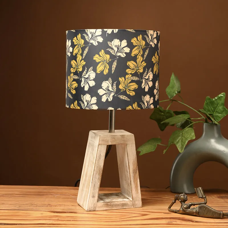 Dried Flower Fabric Table Lamp - Multicolor media 2