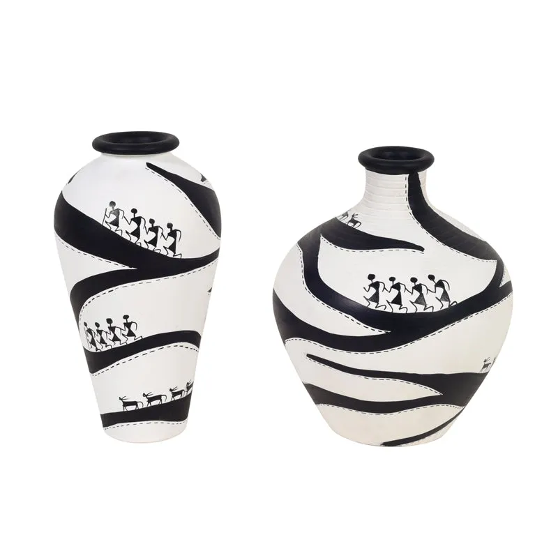 Warli Zebra Fusion Vase - Set Of Two media 4