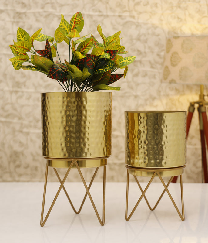 Teodora Hammered Planter (Gold) - Set Of Two media 3