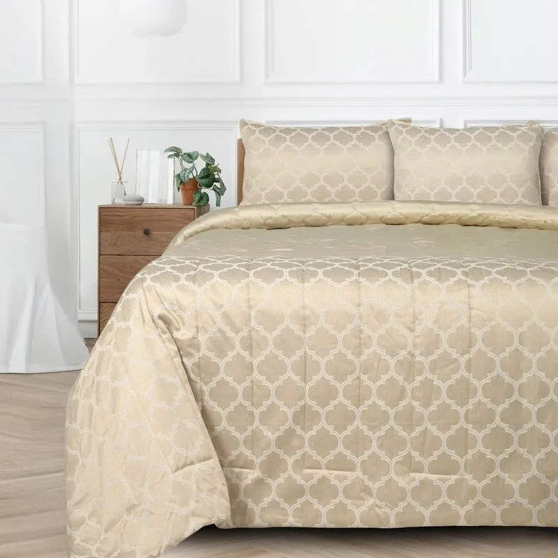 Golden Noor Reversible Comforter media 1