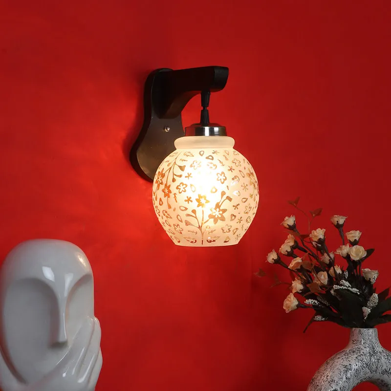 Lhasa II Wall Lamp media 1