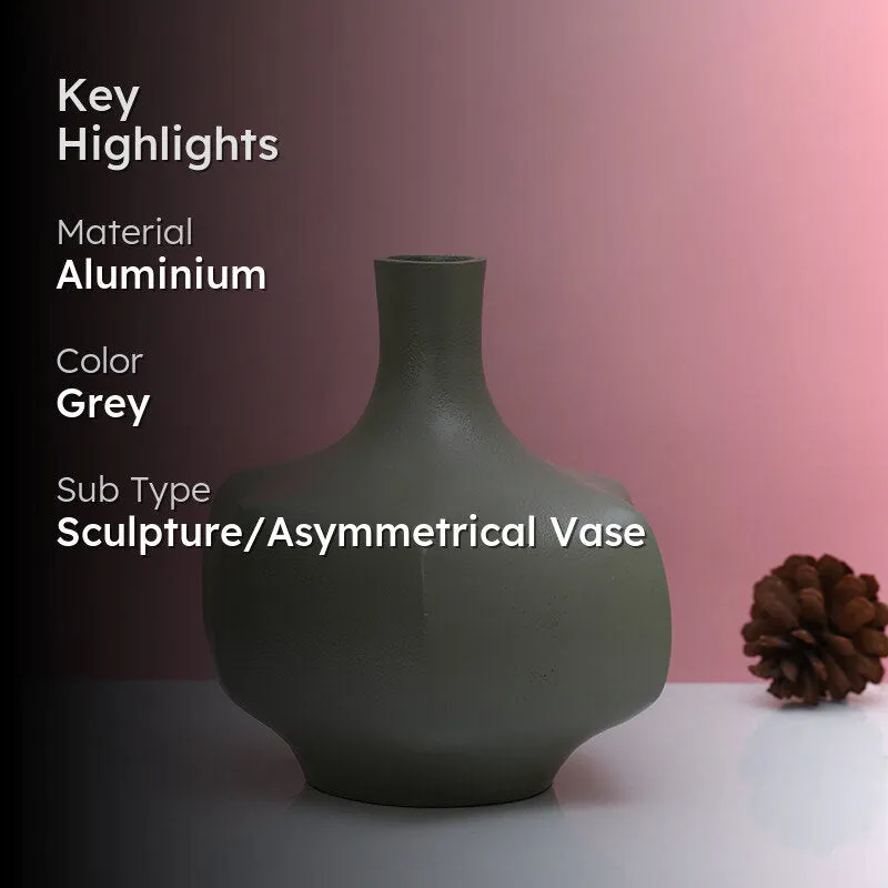 Craggu Metal Vase - Green media 2