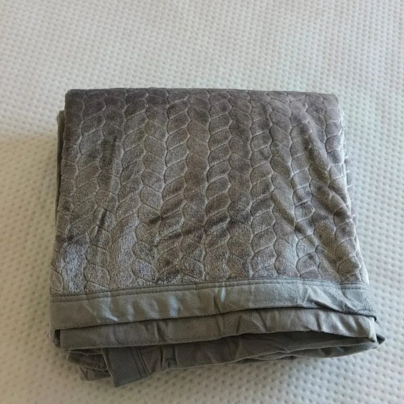 Solida Wool Blankets (Grey) - 300 GSM media 7