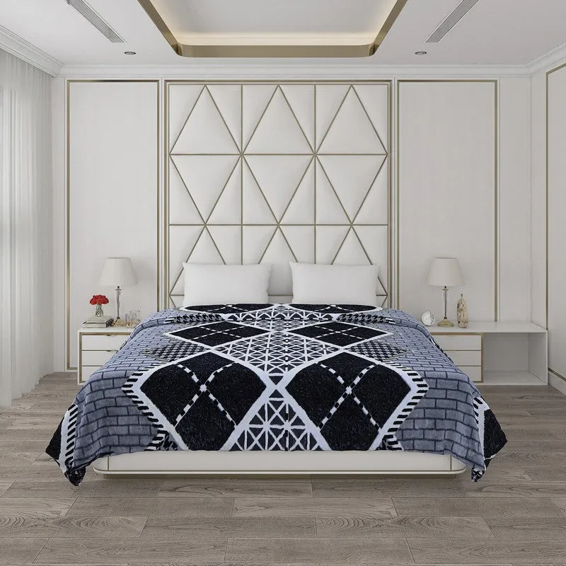Monte Carlo Criss Mosaic Blanket - 800 GSM media 3