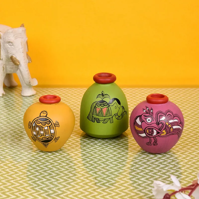Triva Handcrafted Wall Shelf & Madhubani Vase - Four Piece Set media 1
