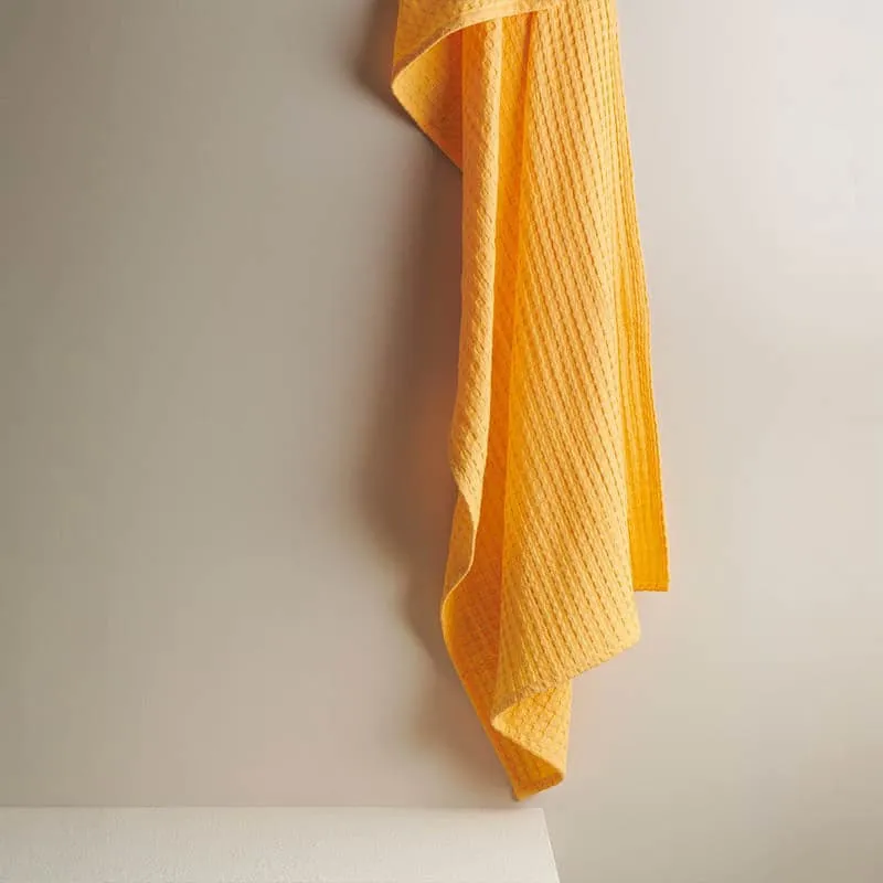 Alyssa Textured Waffle Bath Towel - Yellow media 4