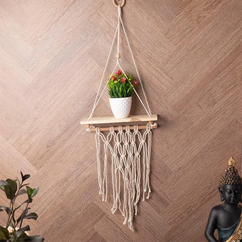 Hoyo Macrame Wall Shelf media 3